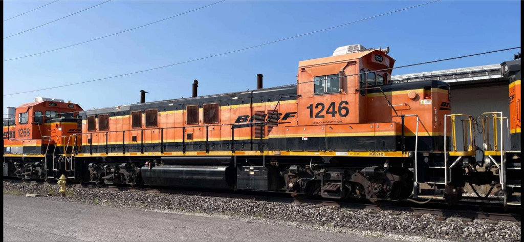 BNSF 1246